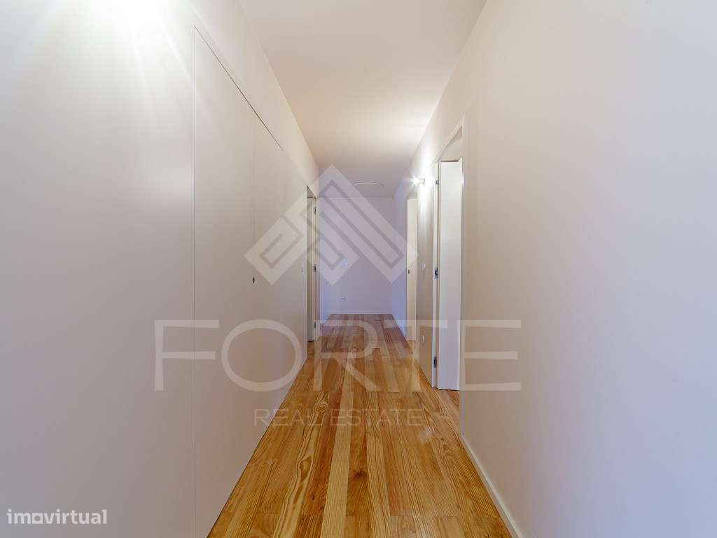 T3 com Piscina em Plena Cidade de São João da Madeira-28