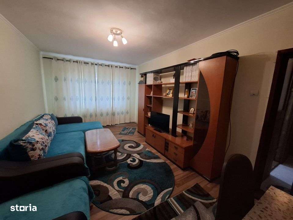 Comision 0 - Vanzare apartament 2 cam. decomandat, etaj 3, micro 12, T - Imagine principală: 4/14