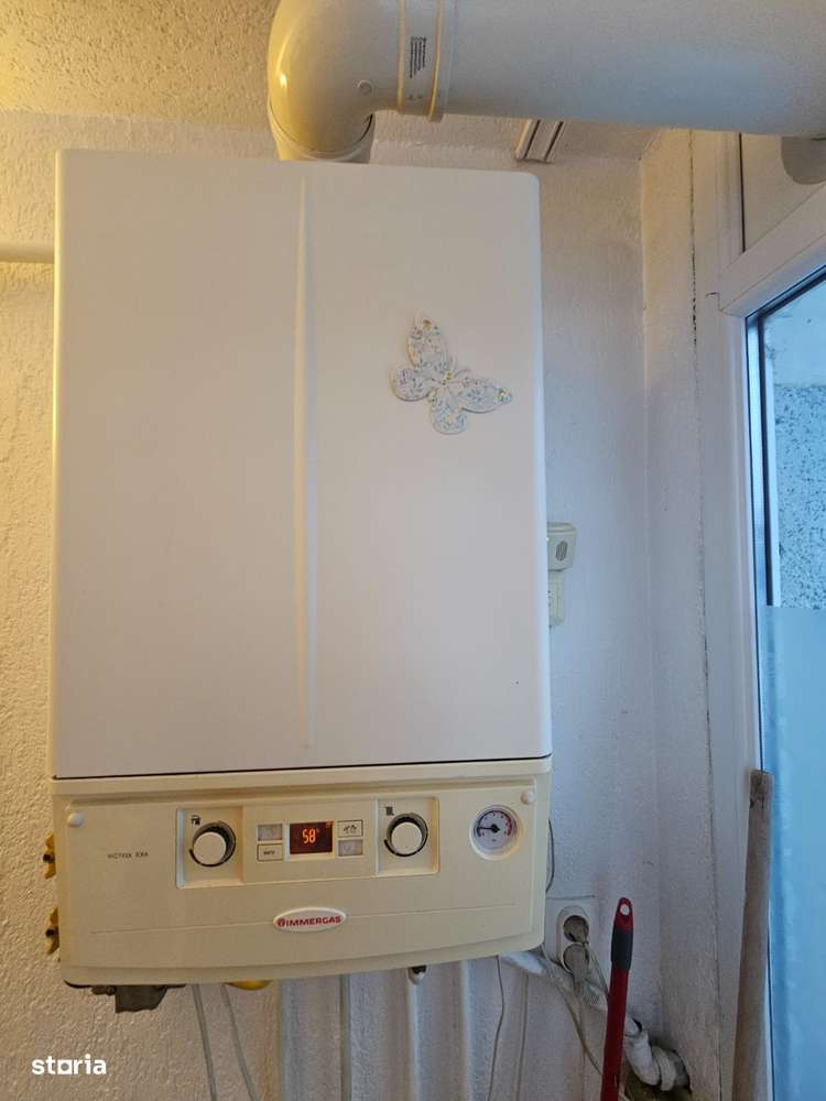 Apartament cu 3 camere de vânzare în Curtea de Argeș.-11