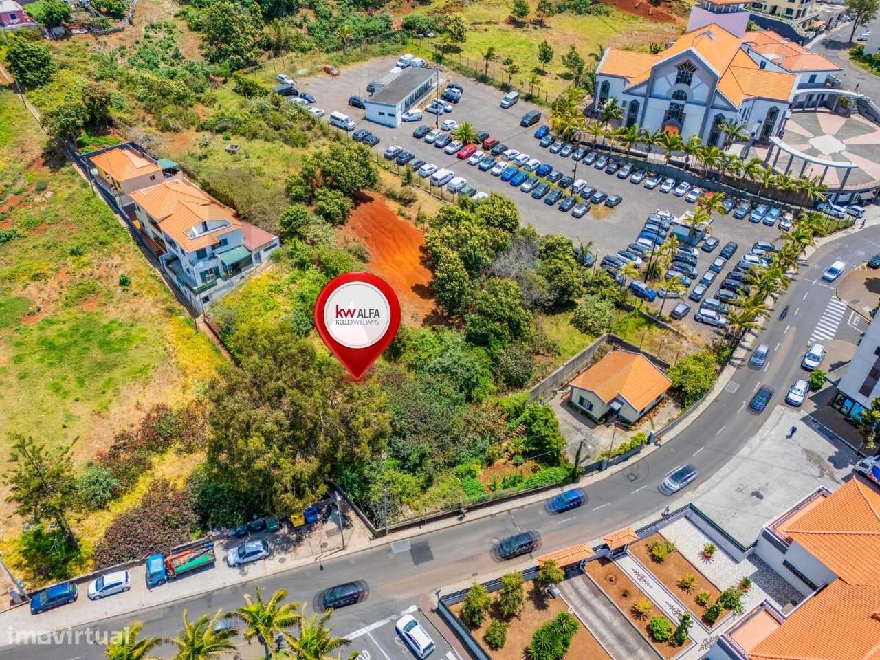 Terreno com 700 m2, Santa Quitéria - Funchal