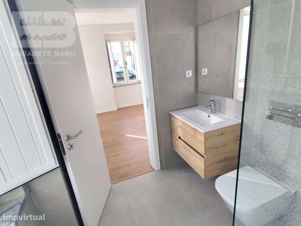 Fantástico apartamento T2+1 no Centro do Montijo-43