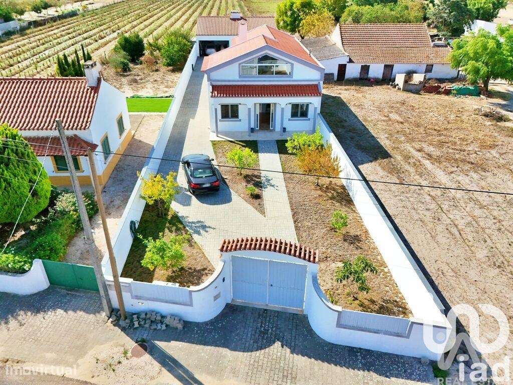 Moradia isolada T3 em Benfica do Ribatejo de 140 m2 - Grande imagem: 5/39