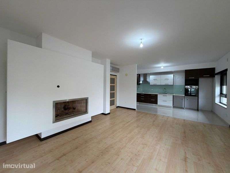 Apartamento T1 moderno junto à Estação do Entroncamento - Grande imagem: 5/12