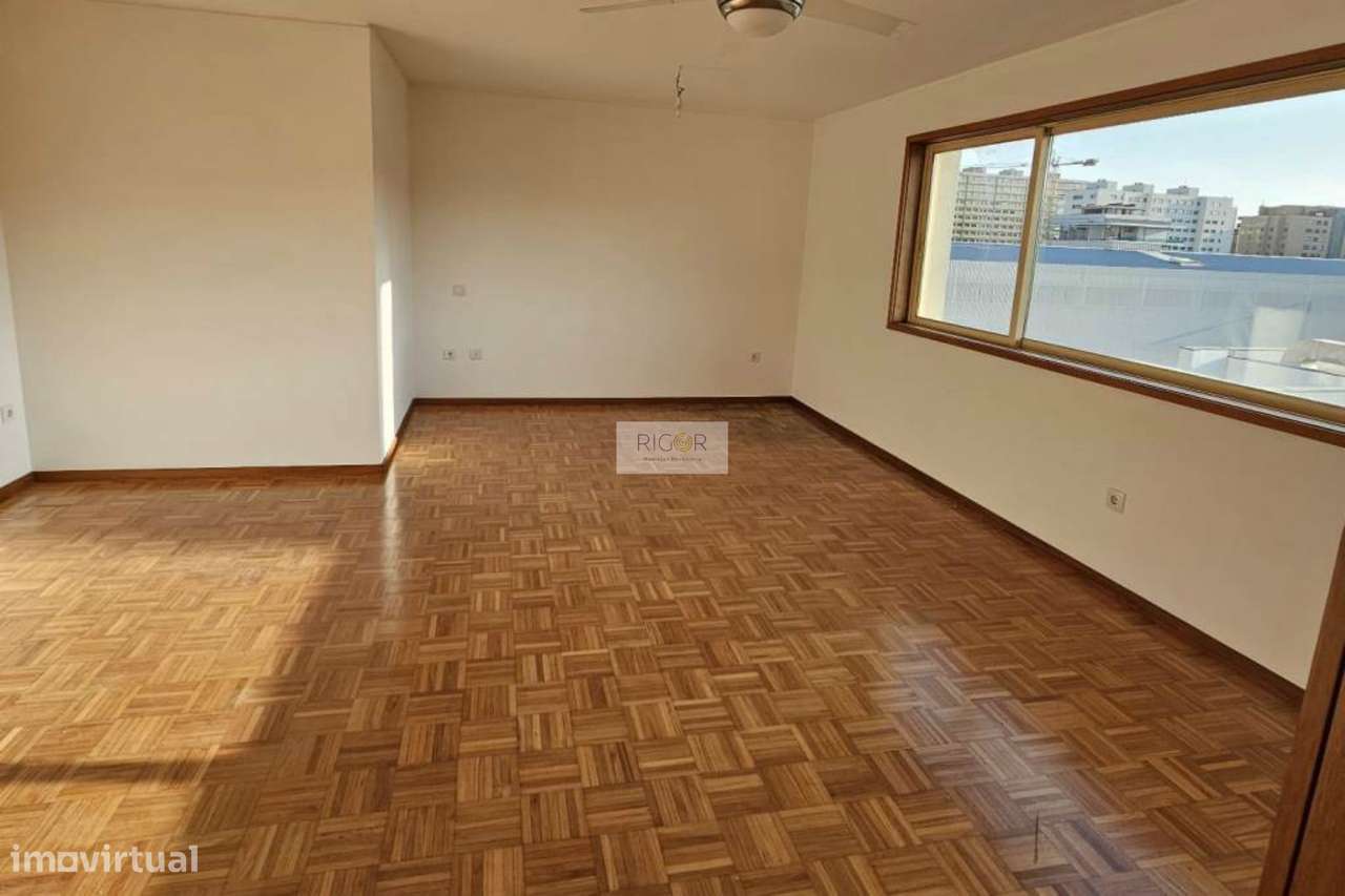 Apartamento T0 com 46m2 em Matosinhos Sul a 150mts da praia - Grande imagem: 3/16
