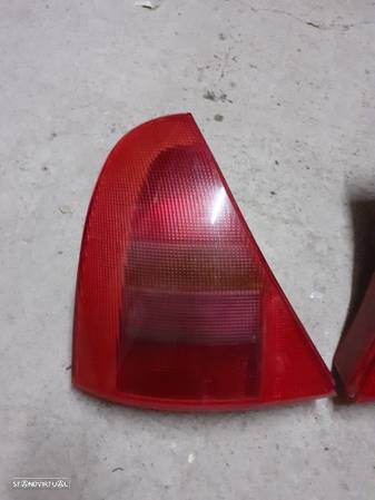 Farois traseiros renault clio ano 2000 - 2