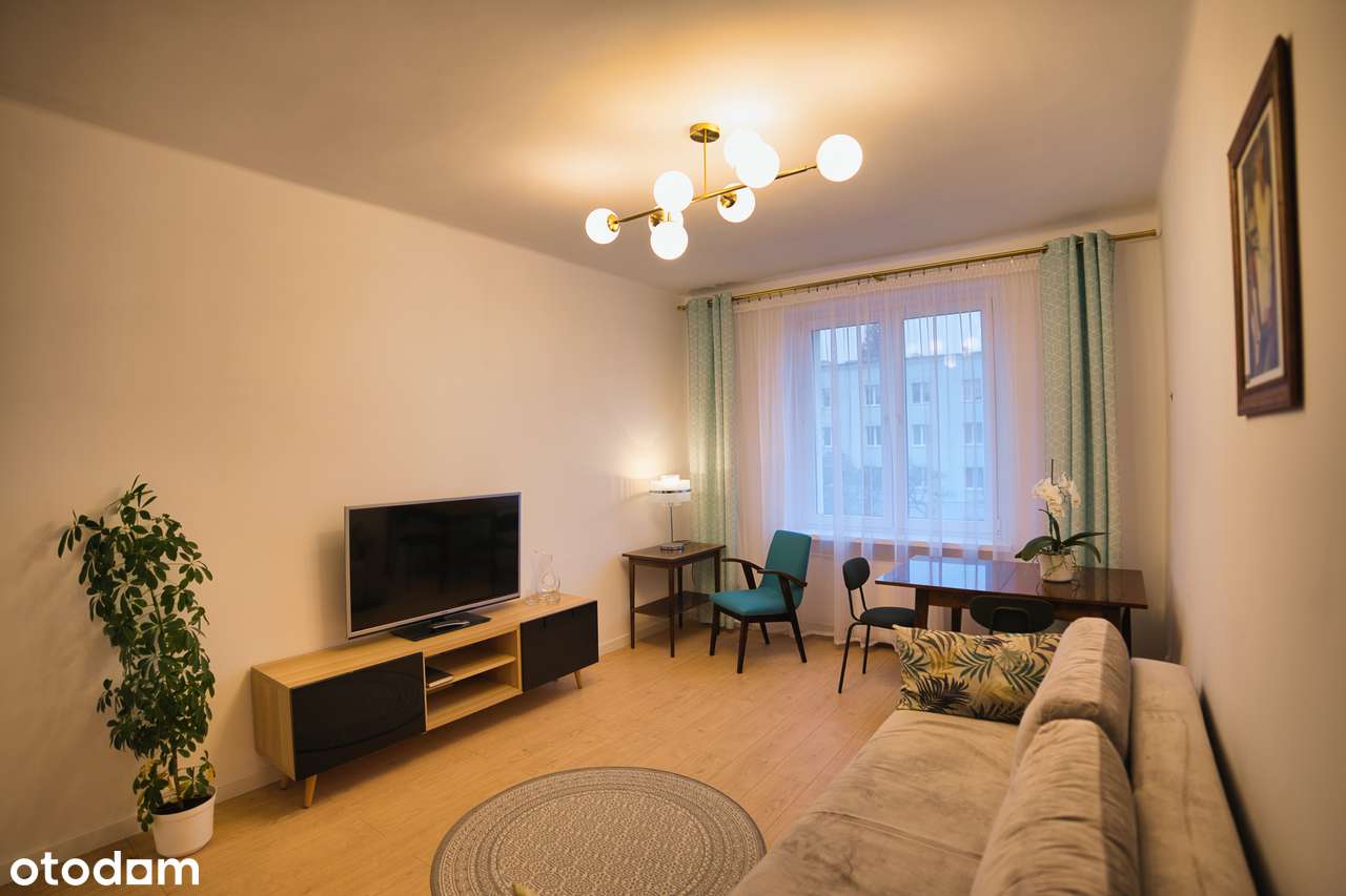 ładne M-3  55m2  blok II piętro oś. Leśne  po remoncie - 439 tyś. zł.-1