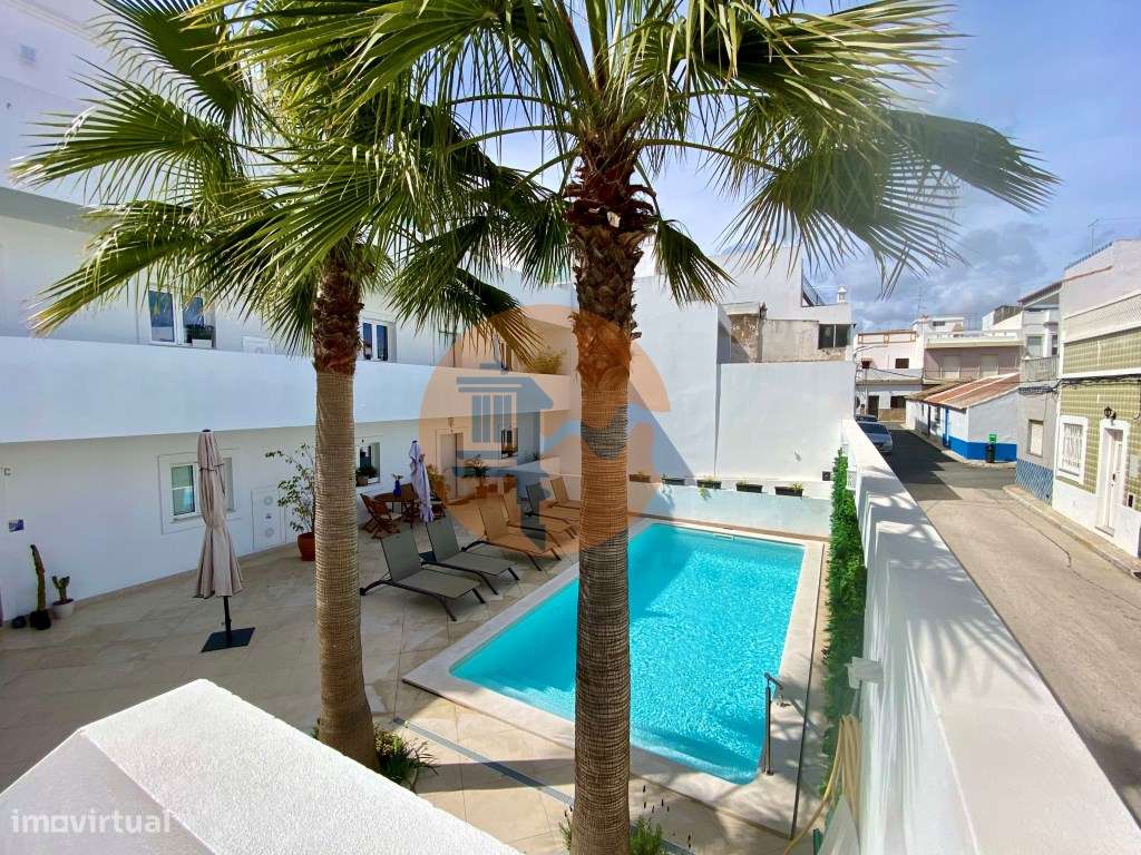 Apartamento em Condomínio com Piscina e estacionamento na Baixa de ... - Grande imagem: 5/42