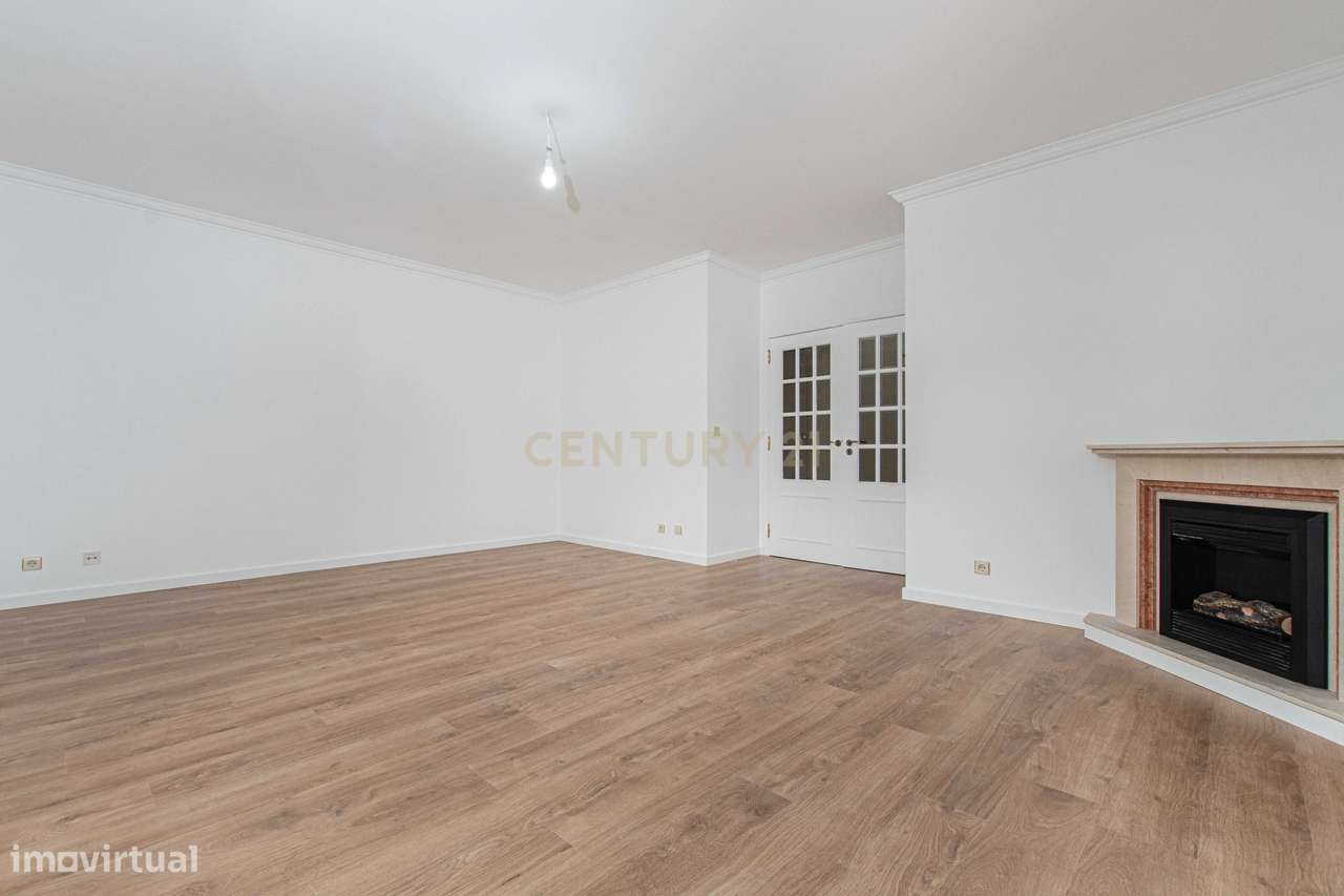 T3 Renovado com Elevador e Parqueamento – Modernidade e Conforto na Qu - Grande imagem: 5/19