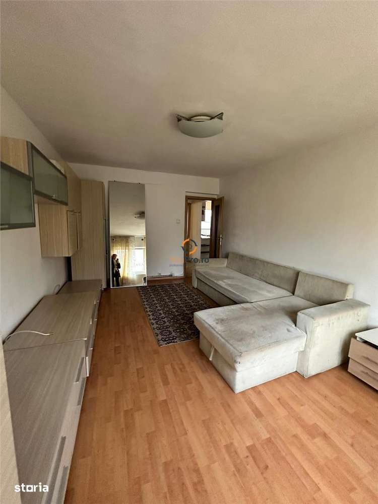 Spatios decomandat 2 camere etaj 3 zona Lunei - Imagine principală: 4/7