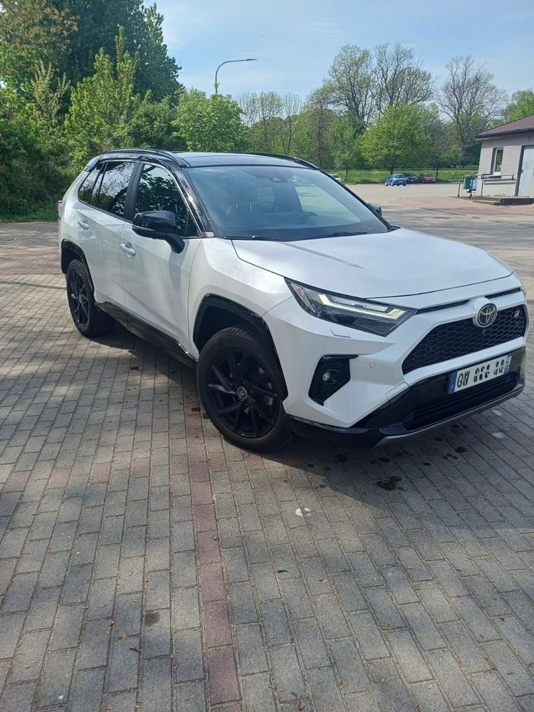Toyota Rav4 V 2024