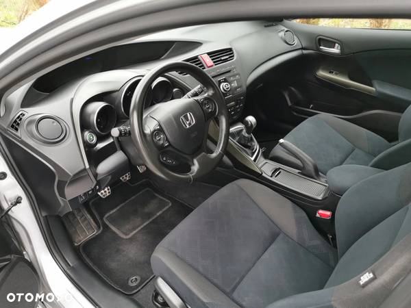 Honda Civic 1.8 Elegance - 15