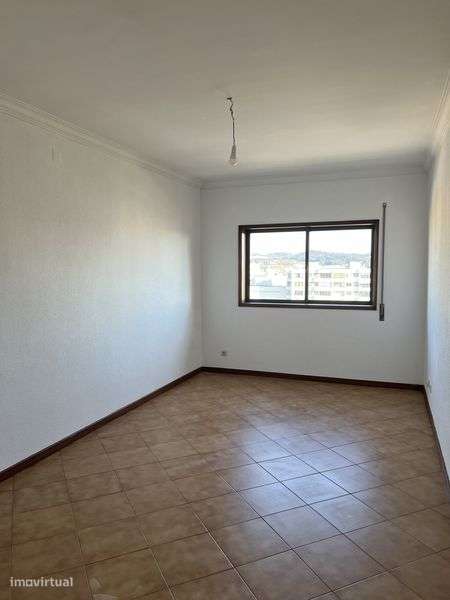 T1 + 1 Alto da Maia - Águas Santas - Grande imagem: 4/8