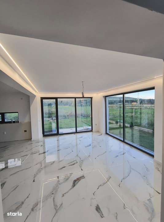Casa Individuala 191mp  construiti , 725mp teren - Imagine principală: 5/16