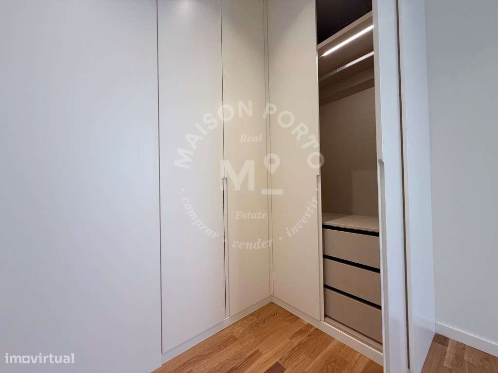 Apartamento T1 na Rua do Almada, Porto - Grande imagem: 2/29