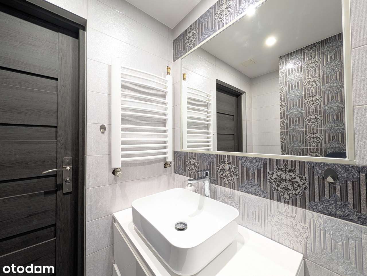 Mieszkanie po generalnym remoncie z widokiem na góry w centrum, meble-10