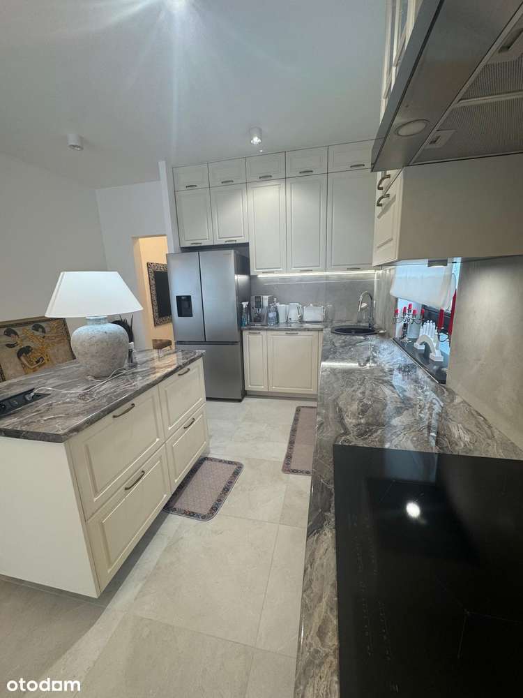 Nowy dom jednorodzinny w zabudowie bliźniaczej - Pełny obrazek: 4/20