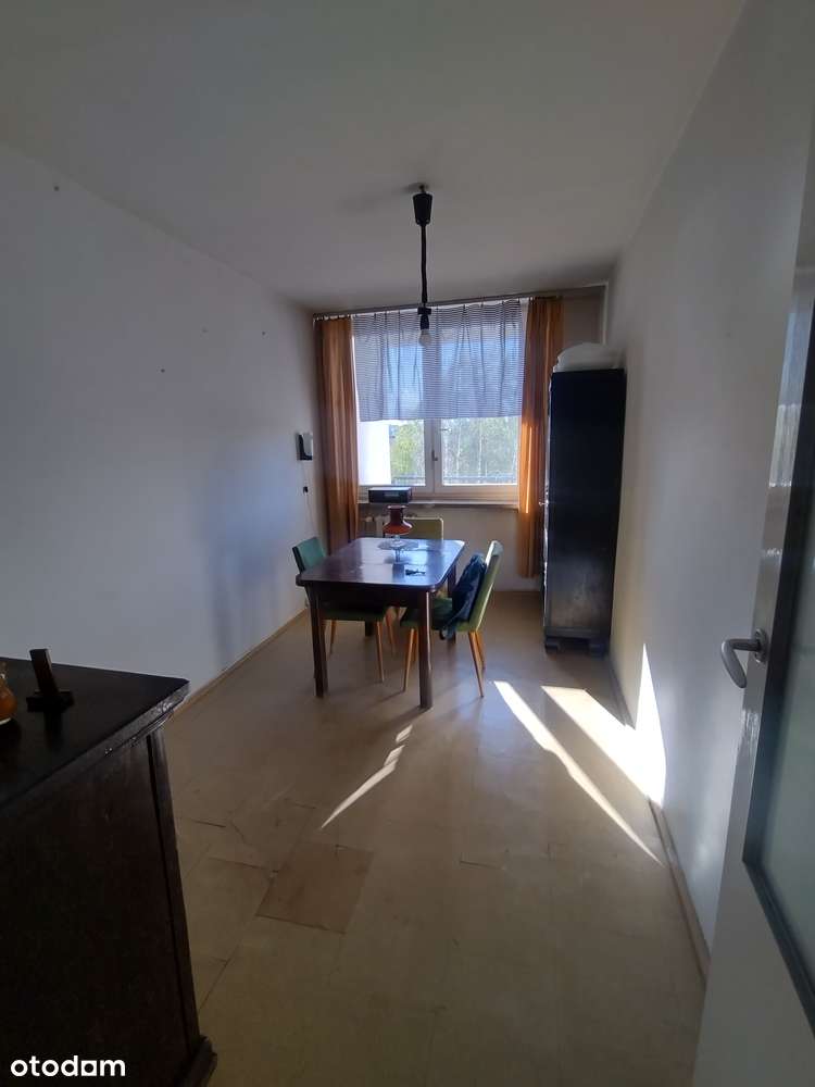 3 rozkładowe pokoje z balkonem przy ul. Julianowskiej-5