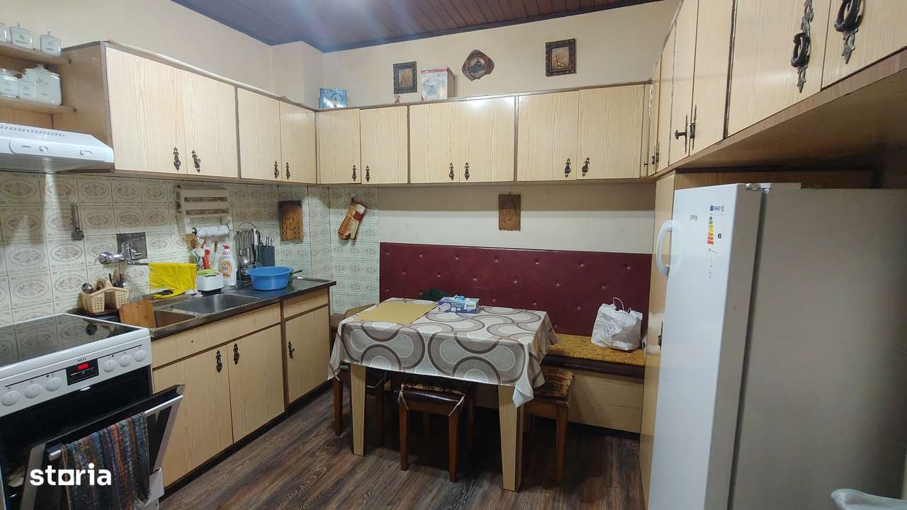 Casă solidă P+E – zona 14 Mai-3