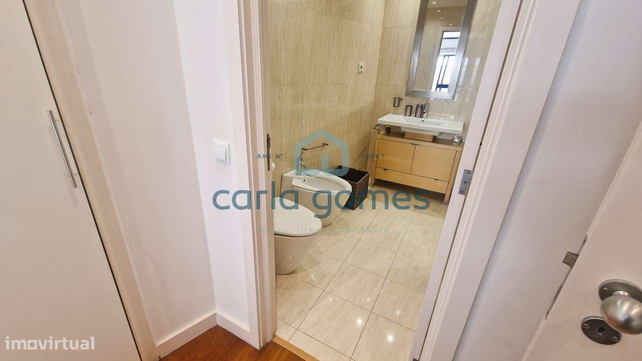 APARTAMENTO T3 C/ 2 SUITES L. GARAGEM ELEVADOR | MAFAMUDE, V. N. GAIA-26