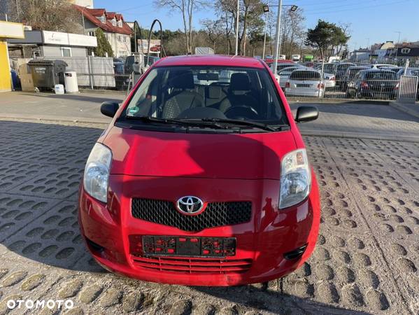 Toyota Yaris 1.0 Luna - 3