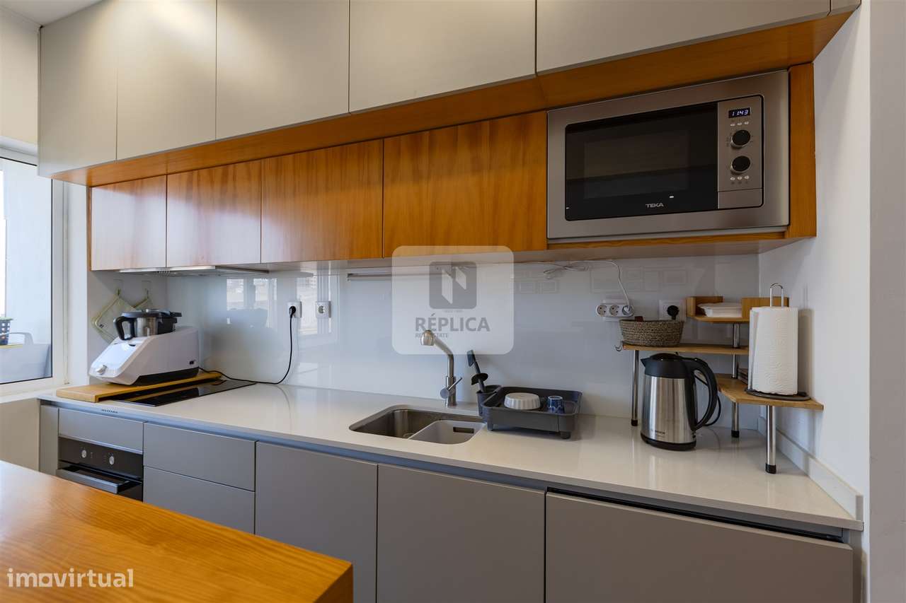 Apartamento T2 Renovado no Bonfim, Porto-8