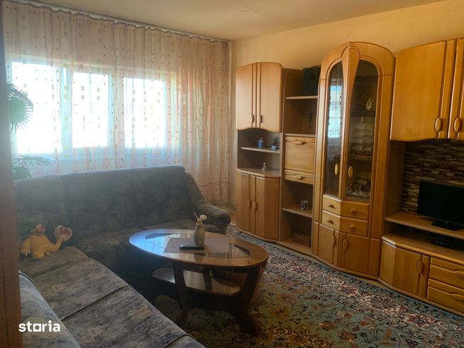 Ap. 3 camere decomandat, et.4 - str. Iasomiei, Bistrita-0