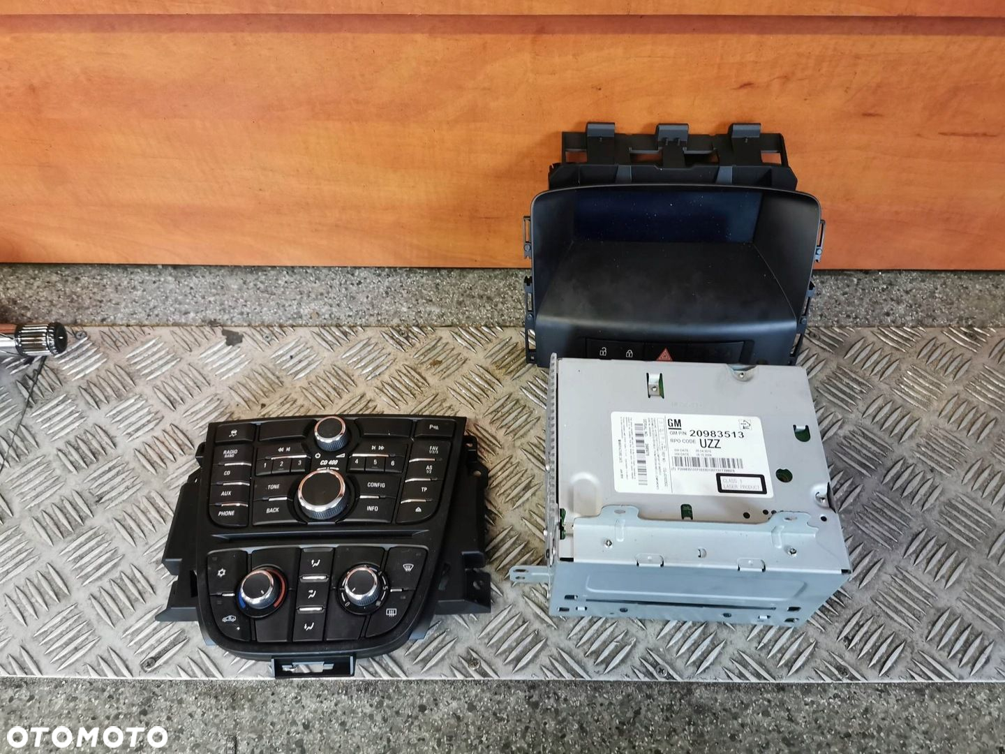 RADIO WYŚWIETLACZ OPEL ASTRA J OE 20983513 - 2