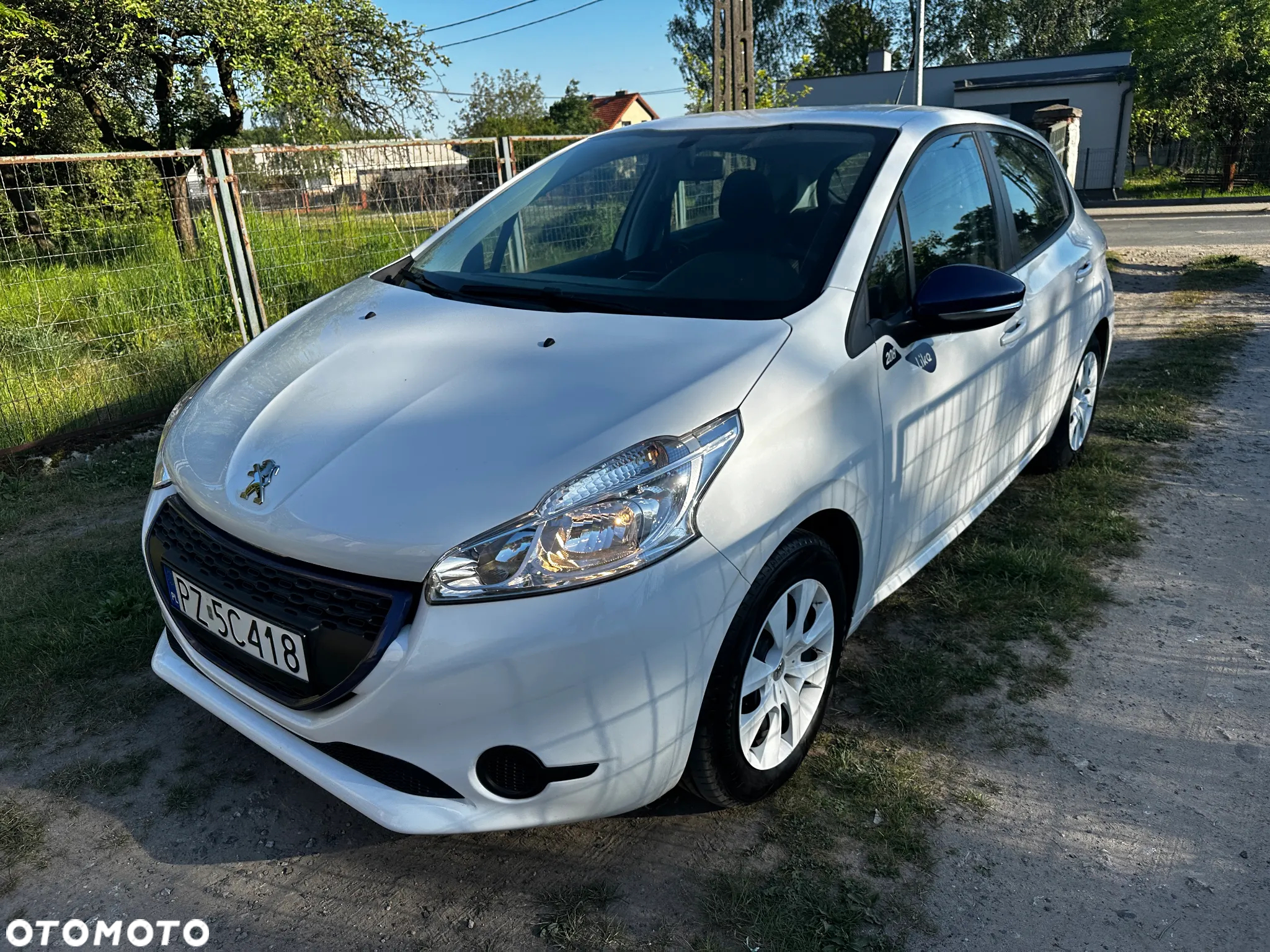 Peugeot 208 - 2