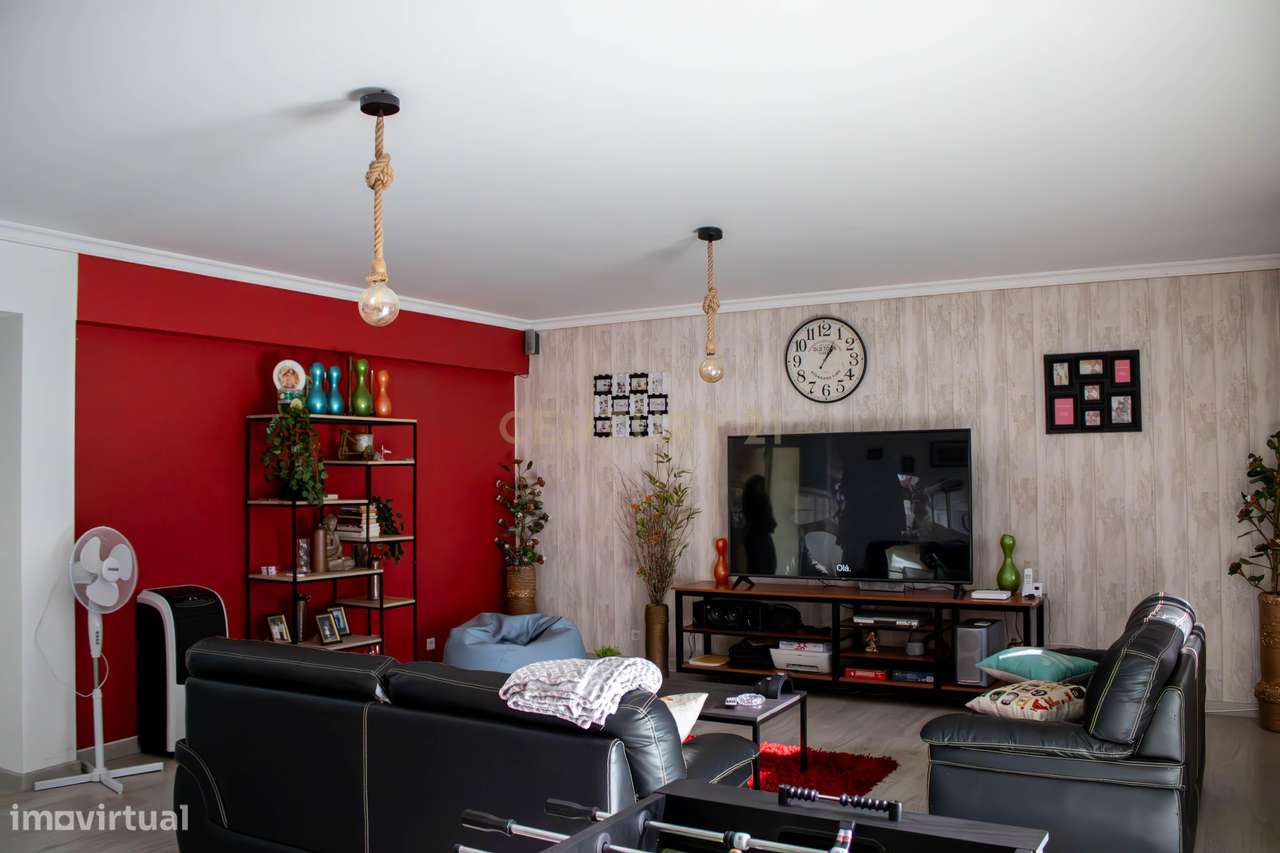 Moradia moderna | 3 pisos | Vila Nova Foz Côa-7