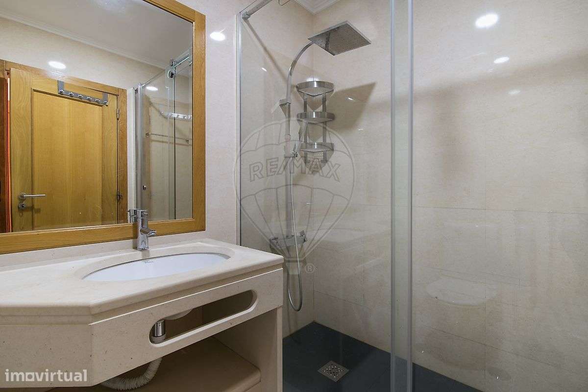 Prédio  para arrendamento - Grande imagem: 4/4