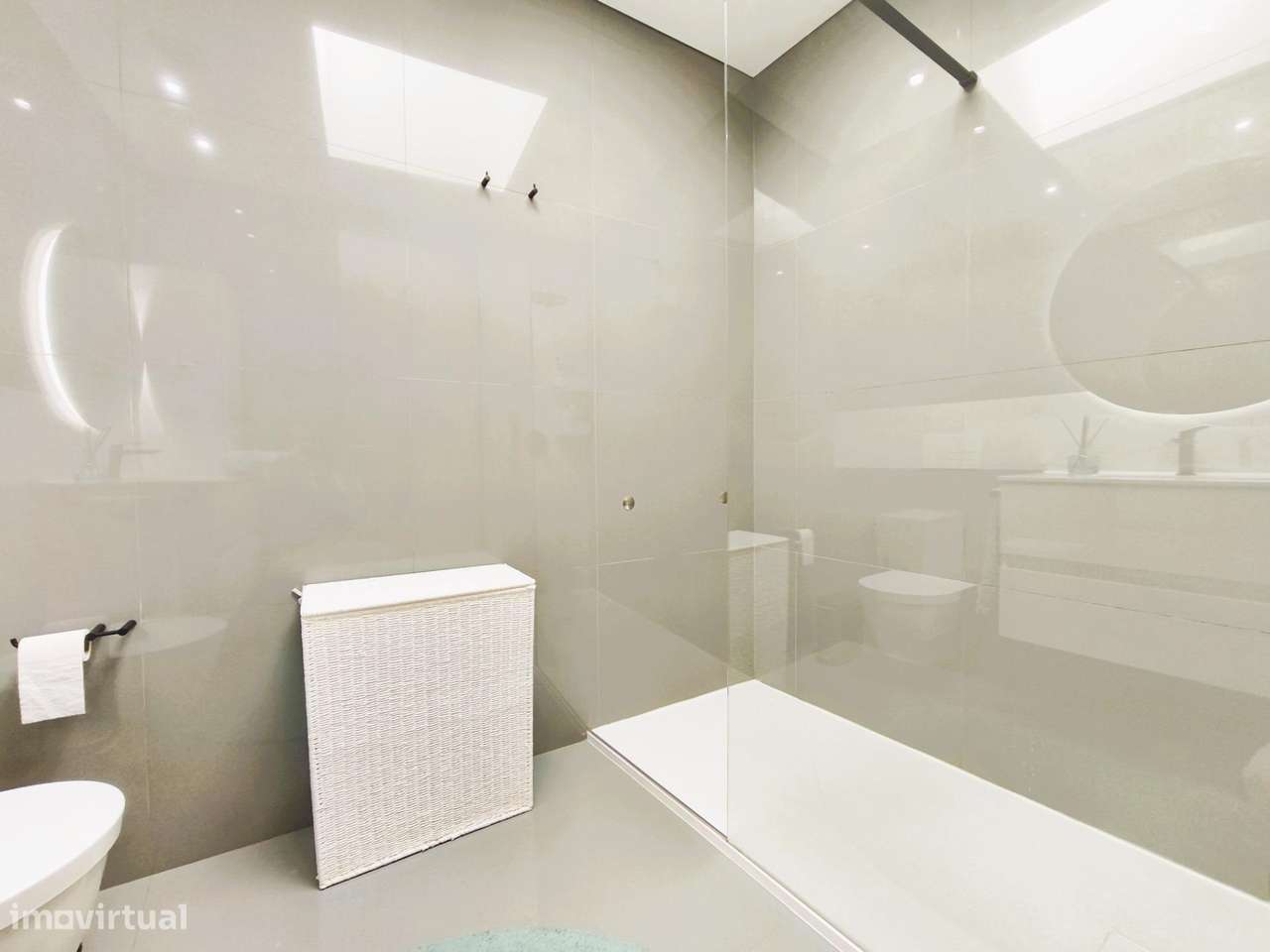 Moradia T3+1 (Centro Póvoa de Varzim a 300m da praia)-34