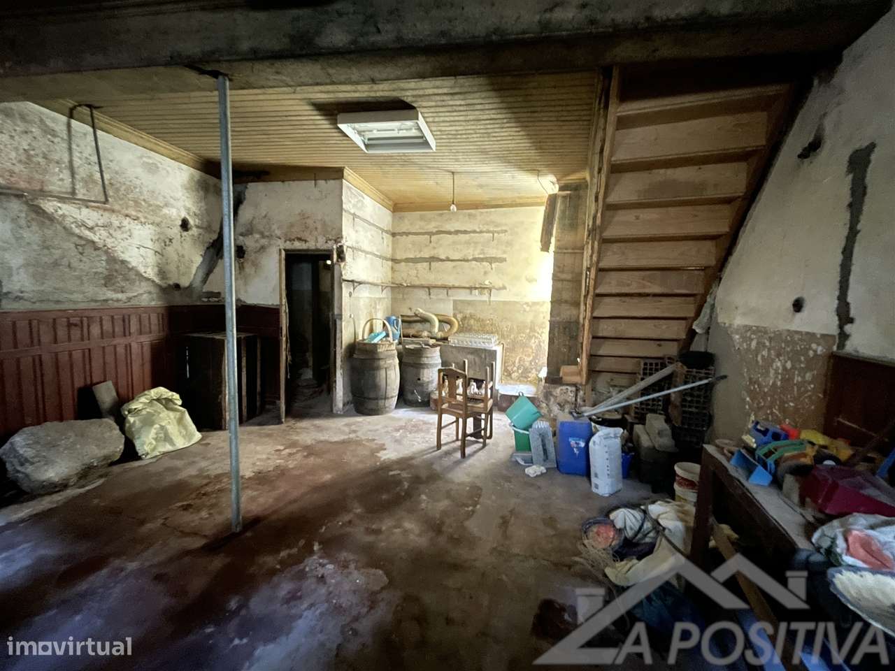 Moradia para Restaurar T3 Venda em Arcozelo,Gouveia-32