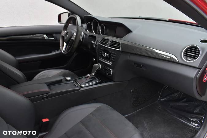 Mercedes-Benz Klasa C 63 AMG Coupe AMG SPEEDSHIFT MCT Black Series - 17