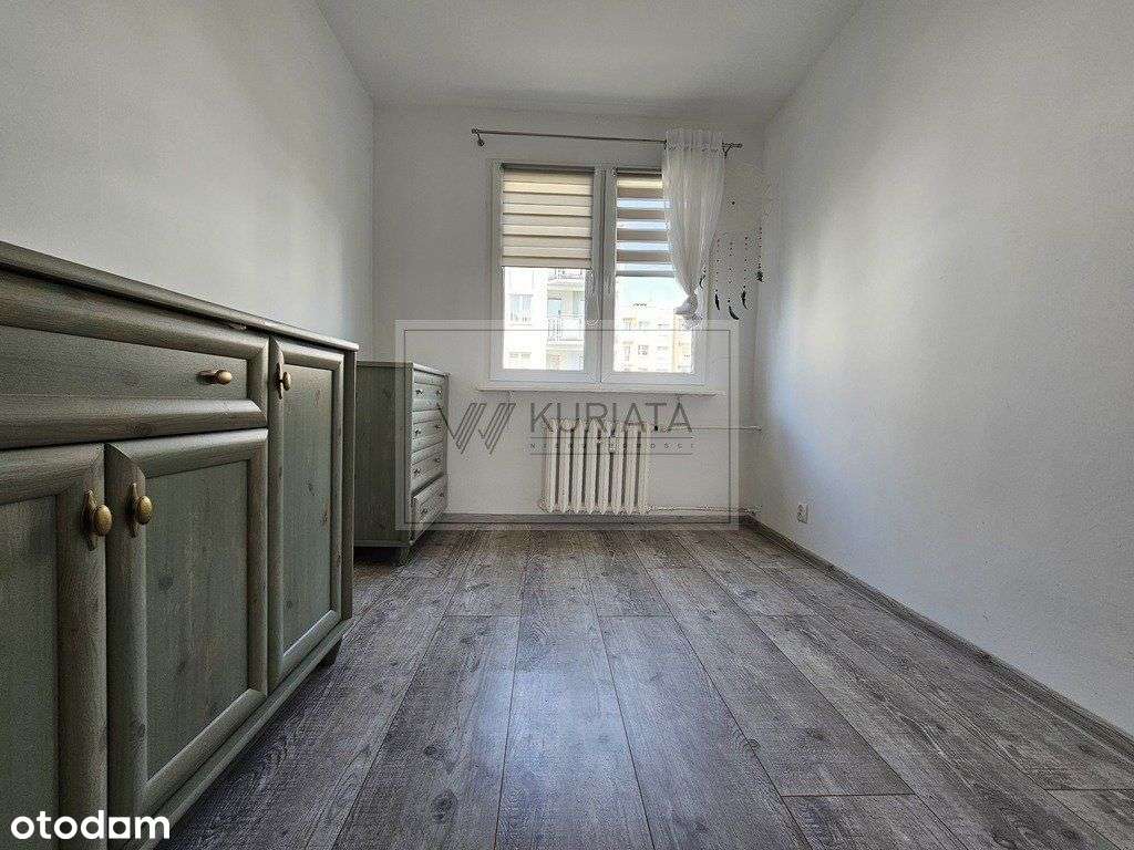 Pierwsze piętro 3 pokoje z balkonem-6