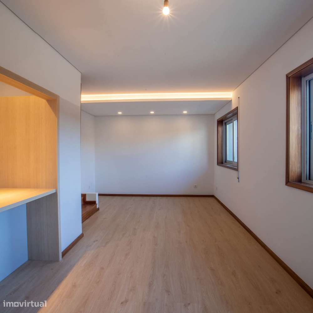 T3 totalmente renovado com terraço e BOX - Monte da VirgemSD/04710AMT-19