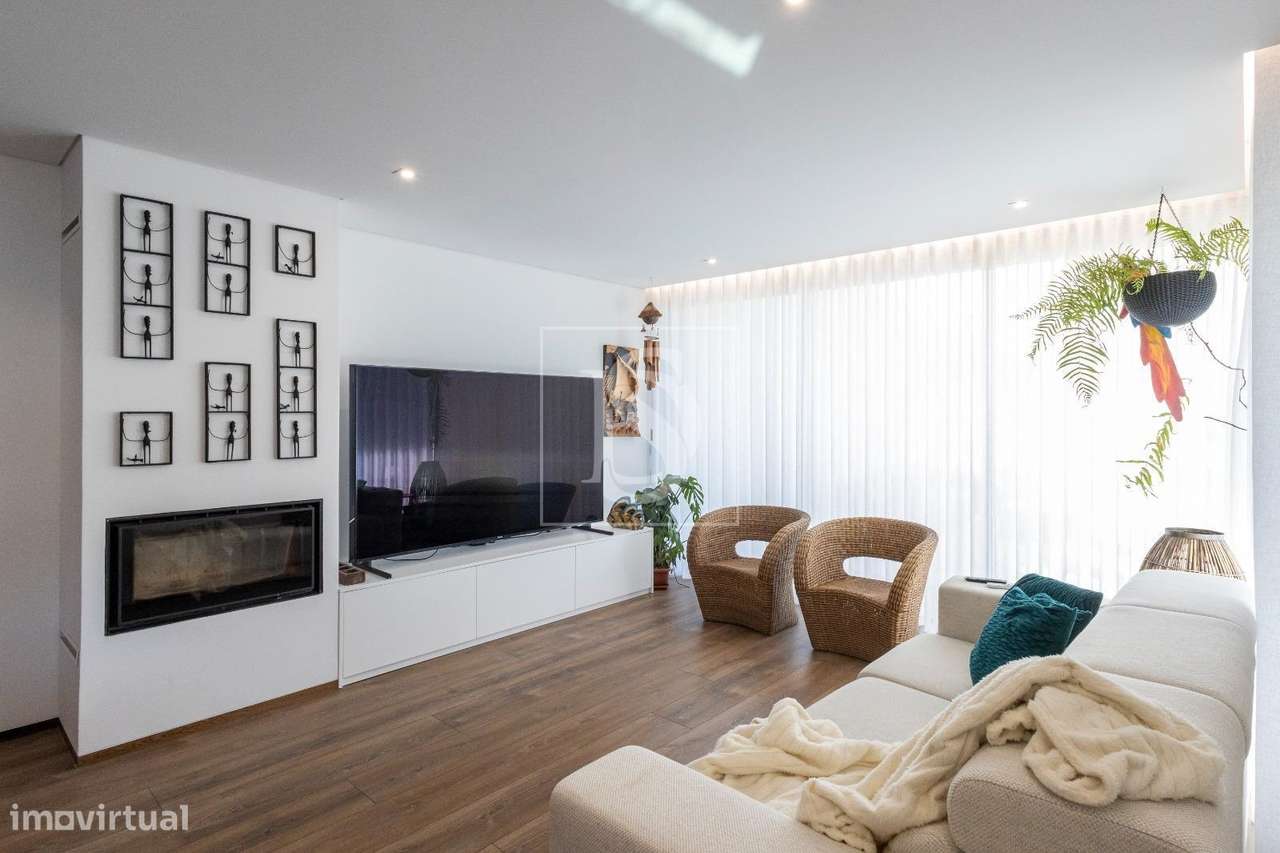 Moradia T4 de Alto Padrão à Venda – Agudela, Perafita-29