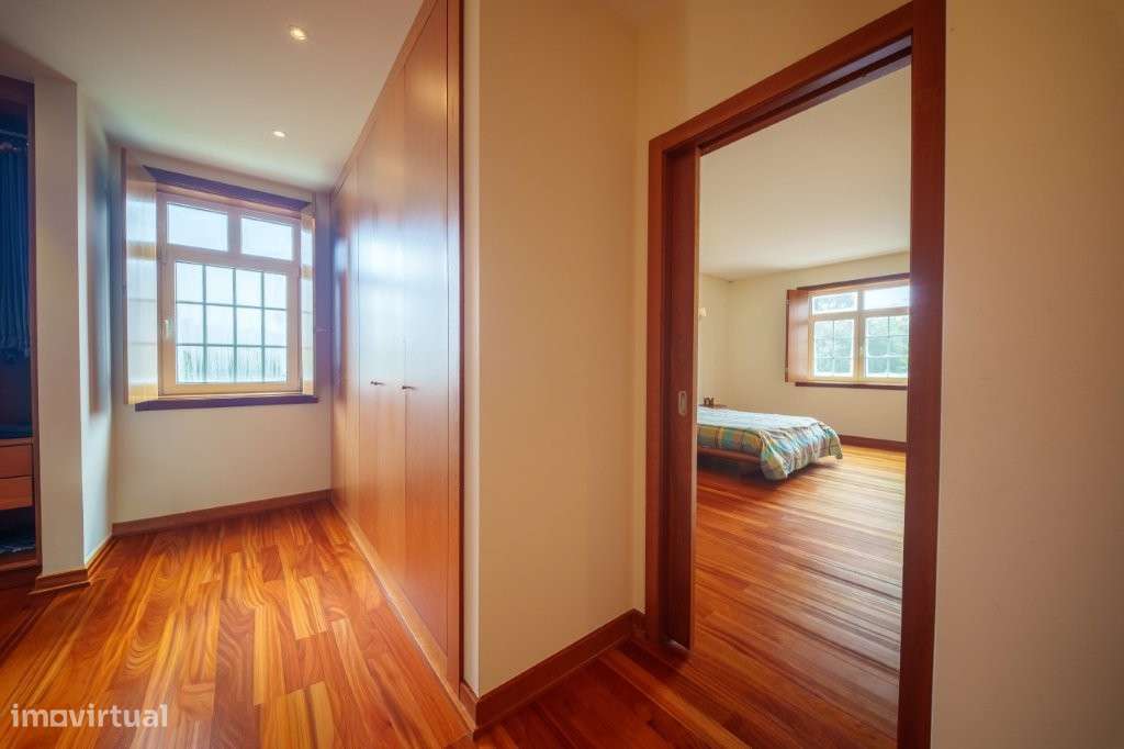 Moradia T5 - Tomar, inserida num amplo terreno de 15.560 m²-13
