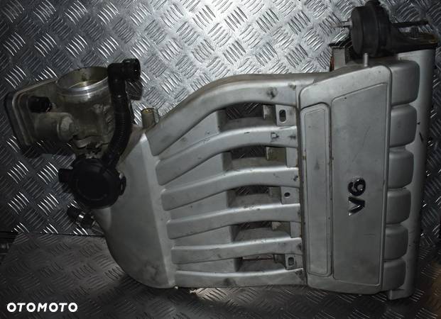 Volkswagen Phaeton 3.2 V6 Kolektor ssący gaz 022133203 - 1