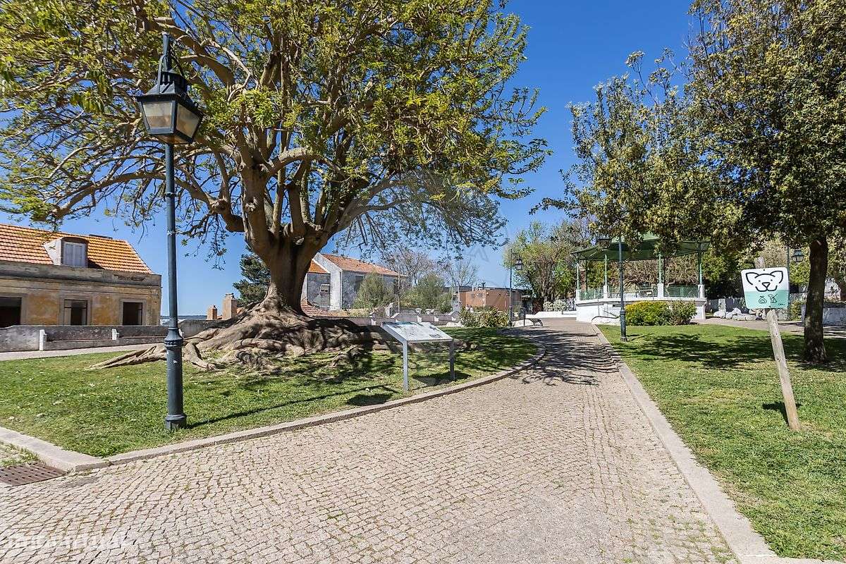 Apartamento T3 à venda em Almada-22