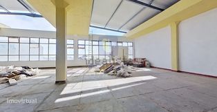 Armazém Prior Velho com 2 pisos renovado - Grande imagem: 4/10