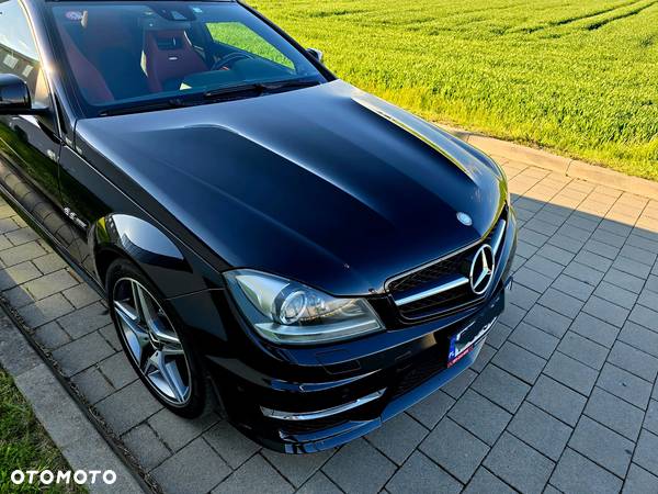 Mercedes-Benz Klasa C 63 AMG Coupe AMG SPEEDSHIFT MCT - 3