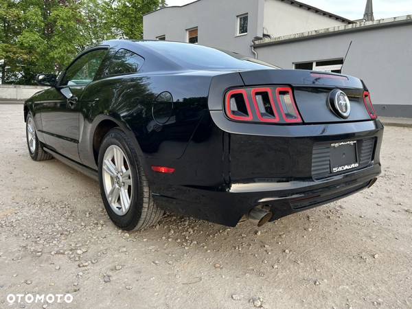 Ford Mustang 3.7 V6 - 4