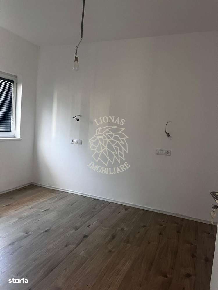 Casa finisata la cheie-4 camere-teren 480 mp- Dealul Jelnei - Imagine principală: 2/7