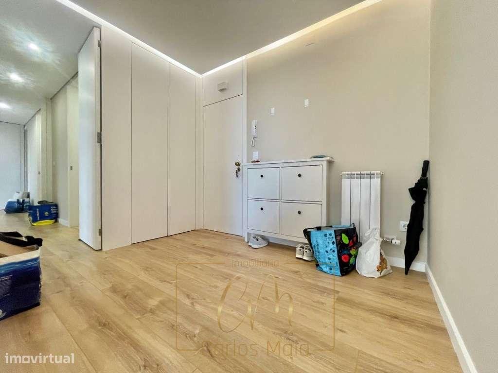 Apartamento T3 com vistas mar, lugar de garagem e arrumos - Grande imagem: 4/18