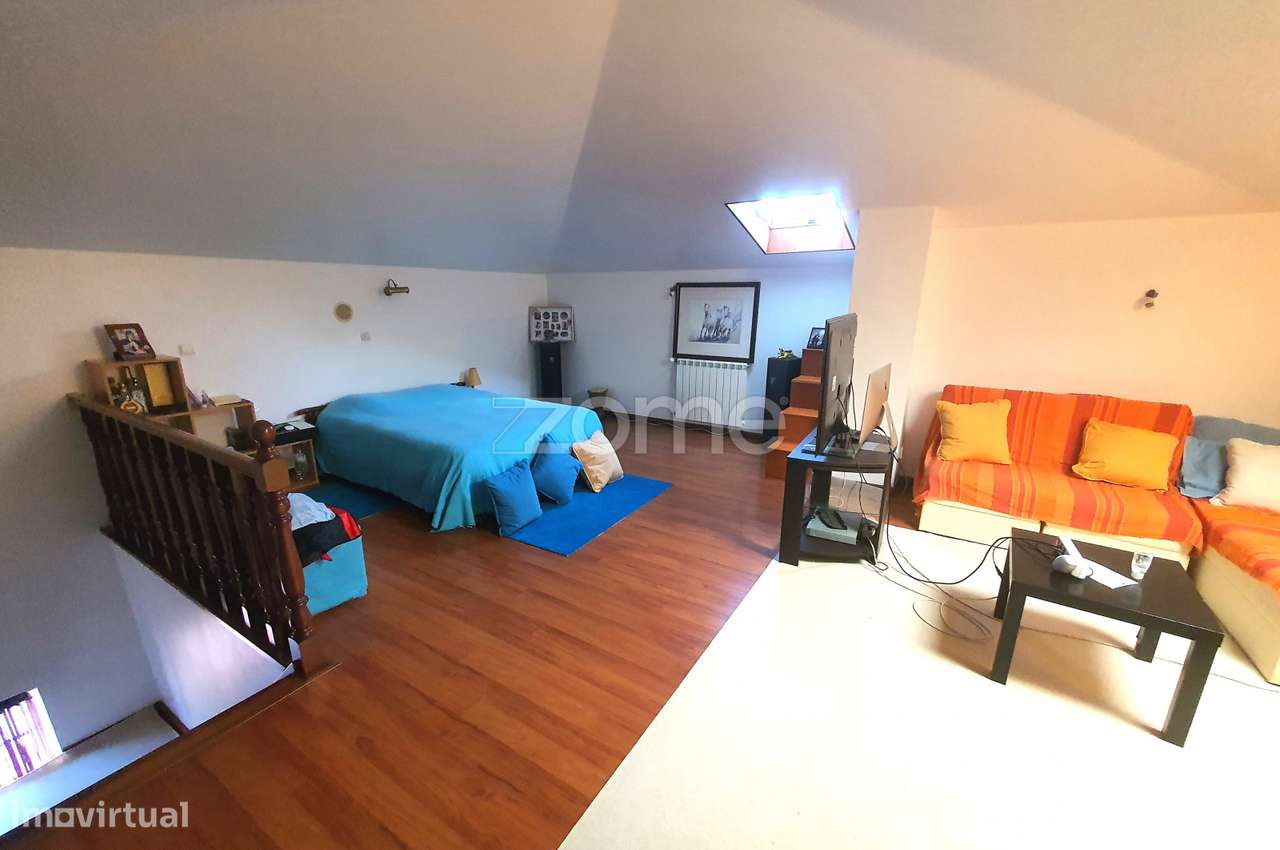 Moradia Isolada com piscina e bastante soalheira-27