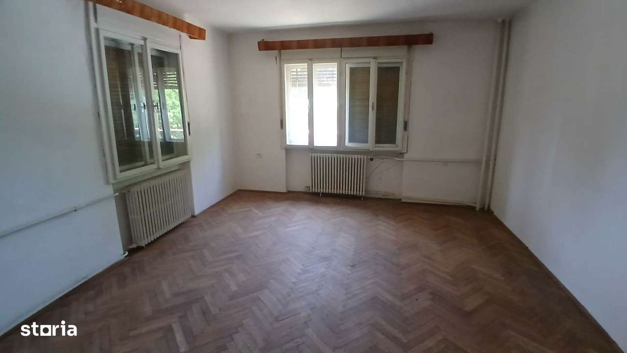 Comision 0 - Casa cu 5 camere in zona Teius - Imagine principală: 5/20