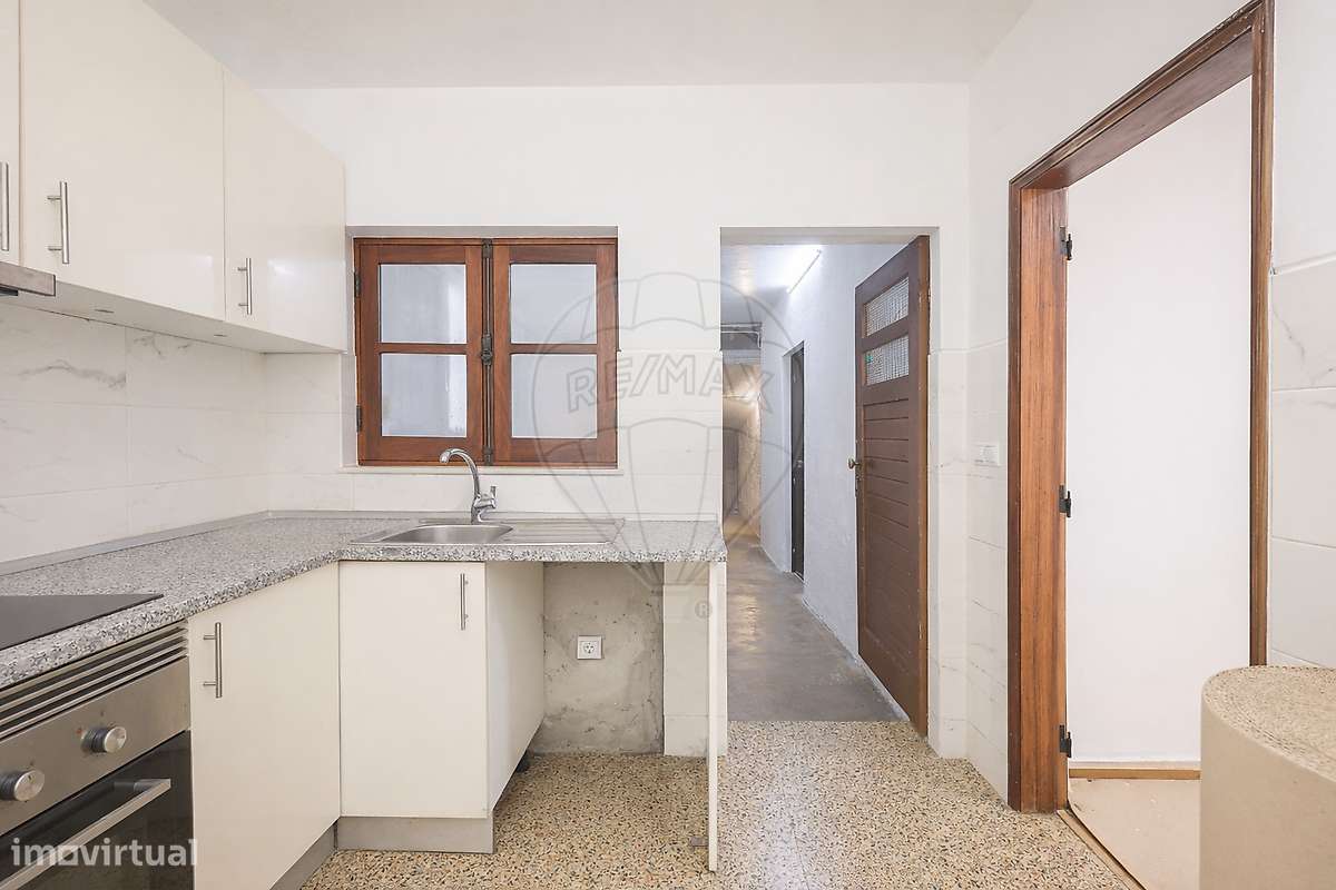 Moradia T2 situada na tranquila zona dos Moitinhos, Ílhavo. - Grande imagem: 4/22