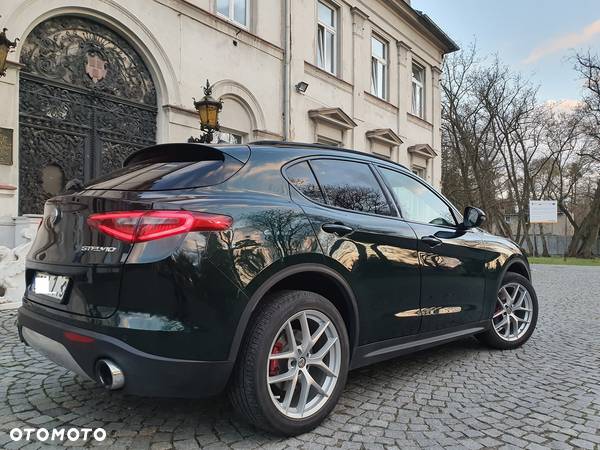 Alfa Romeo Stelvio - 6