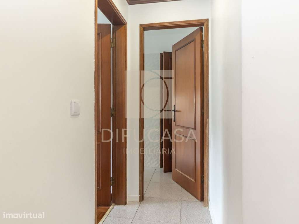 R260_Apartamento T3 Central no Feijó-20