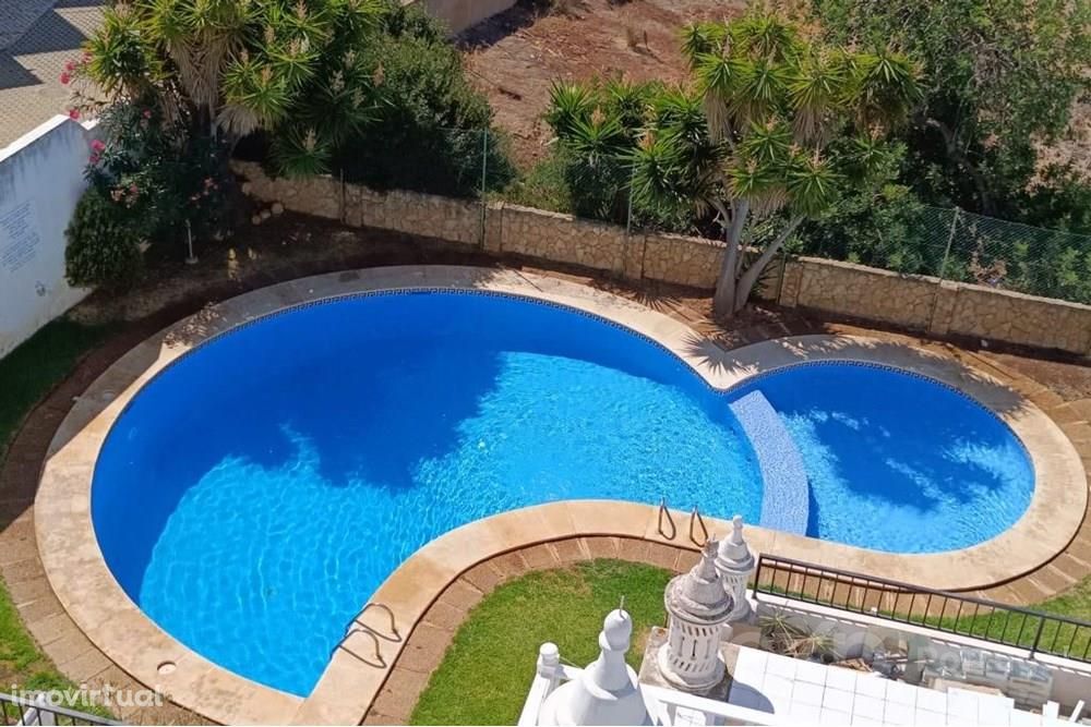 APARTAMENTO T0+1 TOTALMENTE REMODELADO - ALBUFEIRA